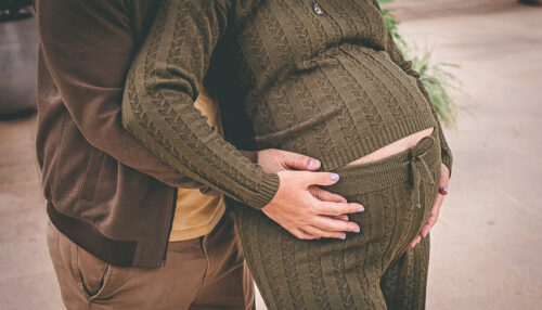 Ensaio de gestante em Curitiba - Jardim Botânico.