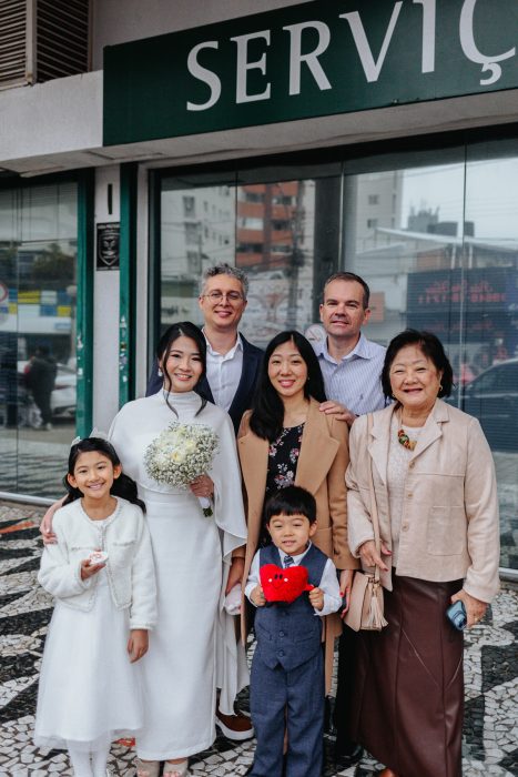 cerimônia de casamento no cartório do portão em Curitiba - noivos e testemunhas
