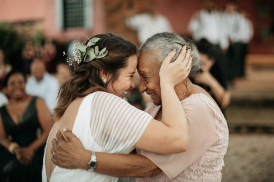 7 Maneiras Emocionantes de Incluir os Avós na Cerimônia de Casamento