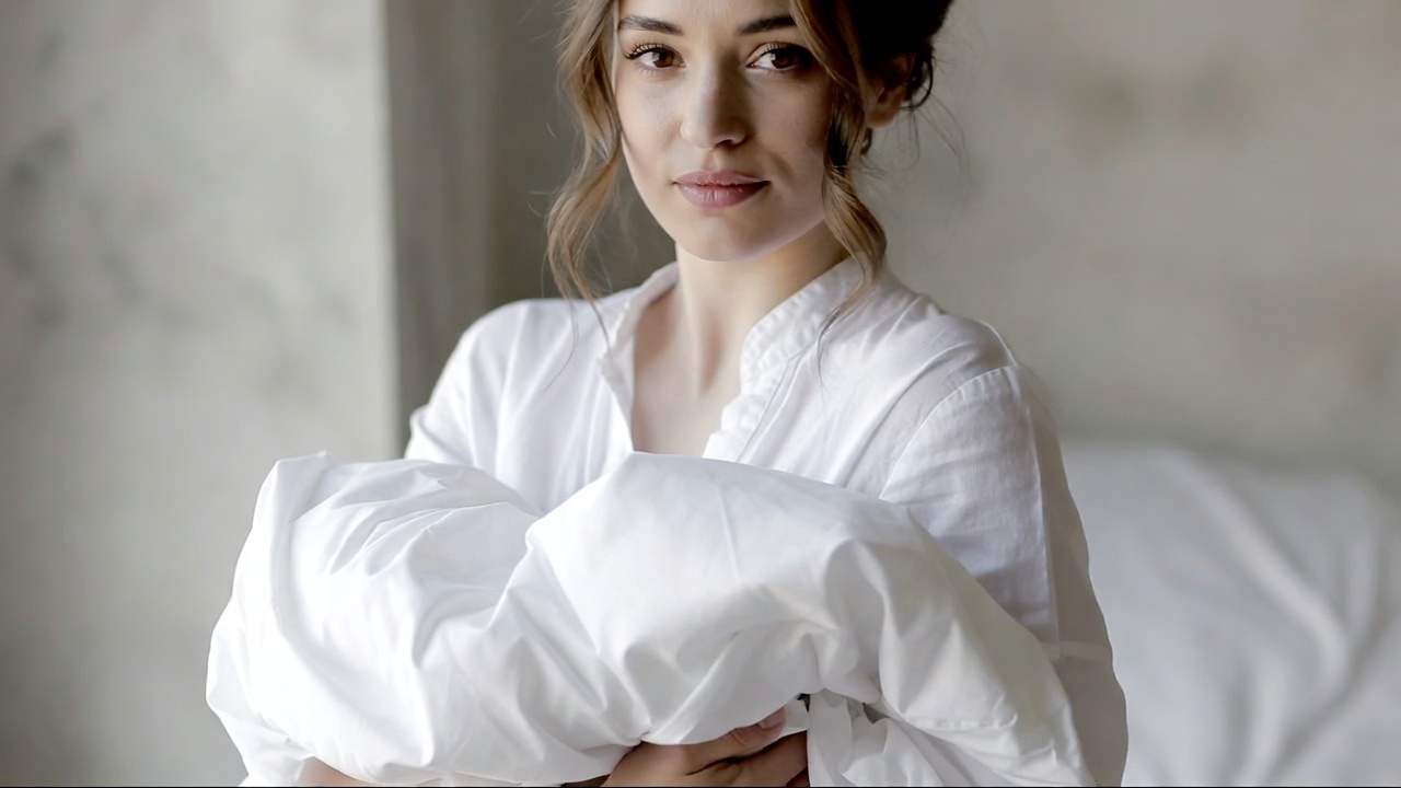 noiva montando enxoval de qualidade para a sua casa nova depois do casamento