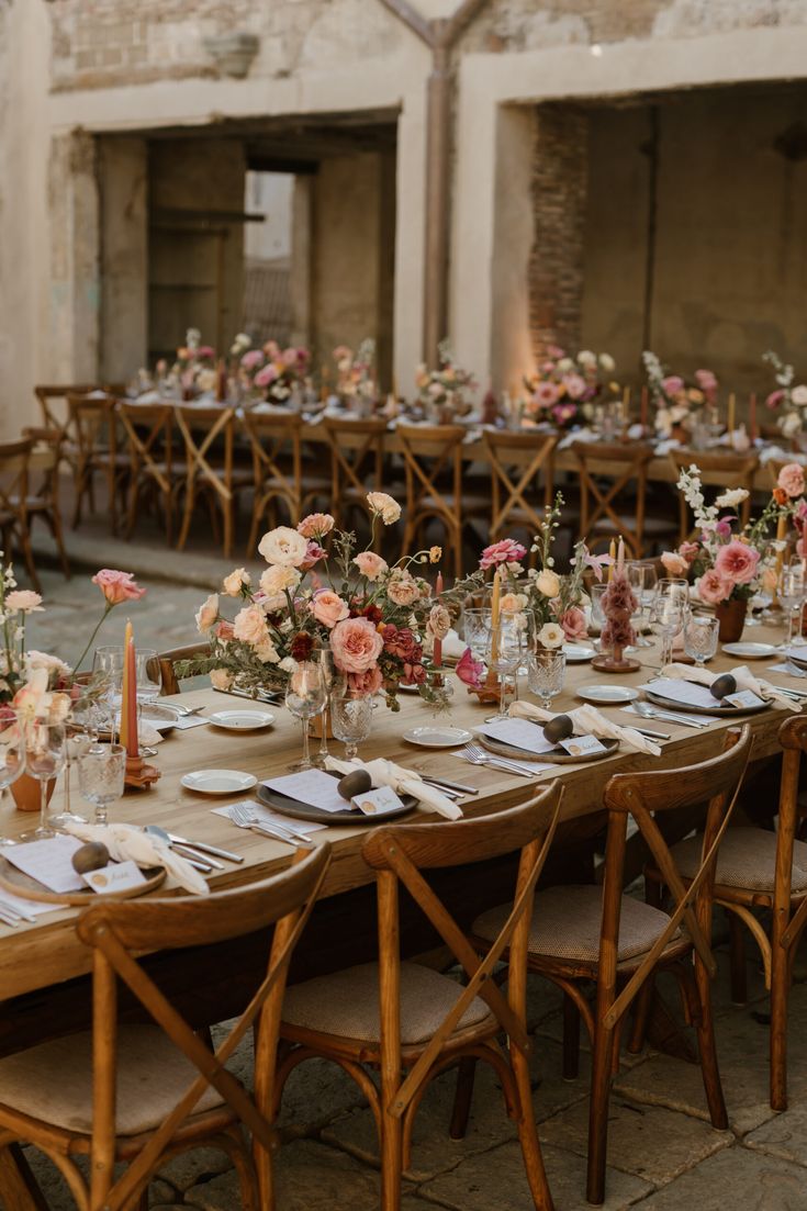 decoração rústica de casamento com rosas