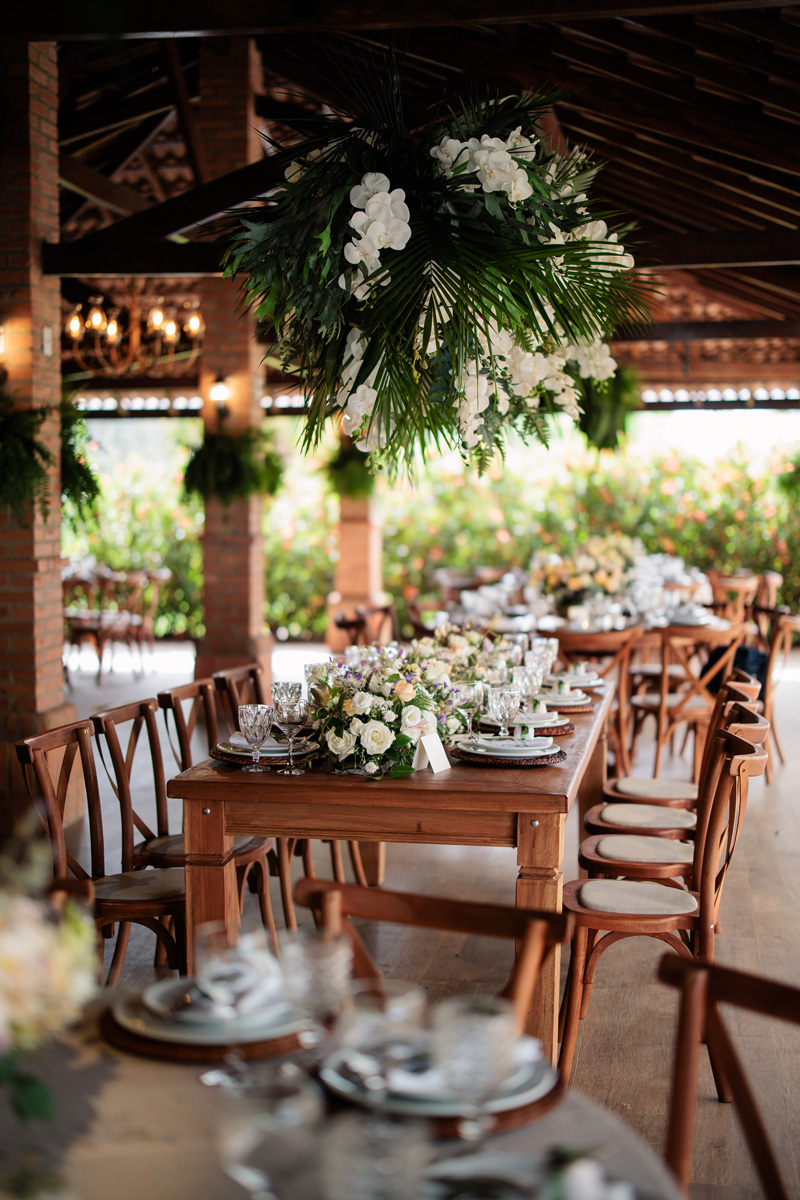 Detalhes da decoração de casamento no campo na Quinta Preciosa Semente em Indaiatuba)
