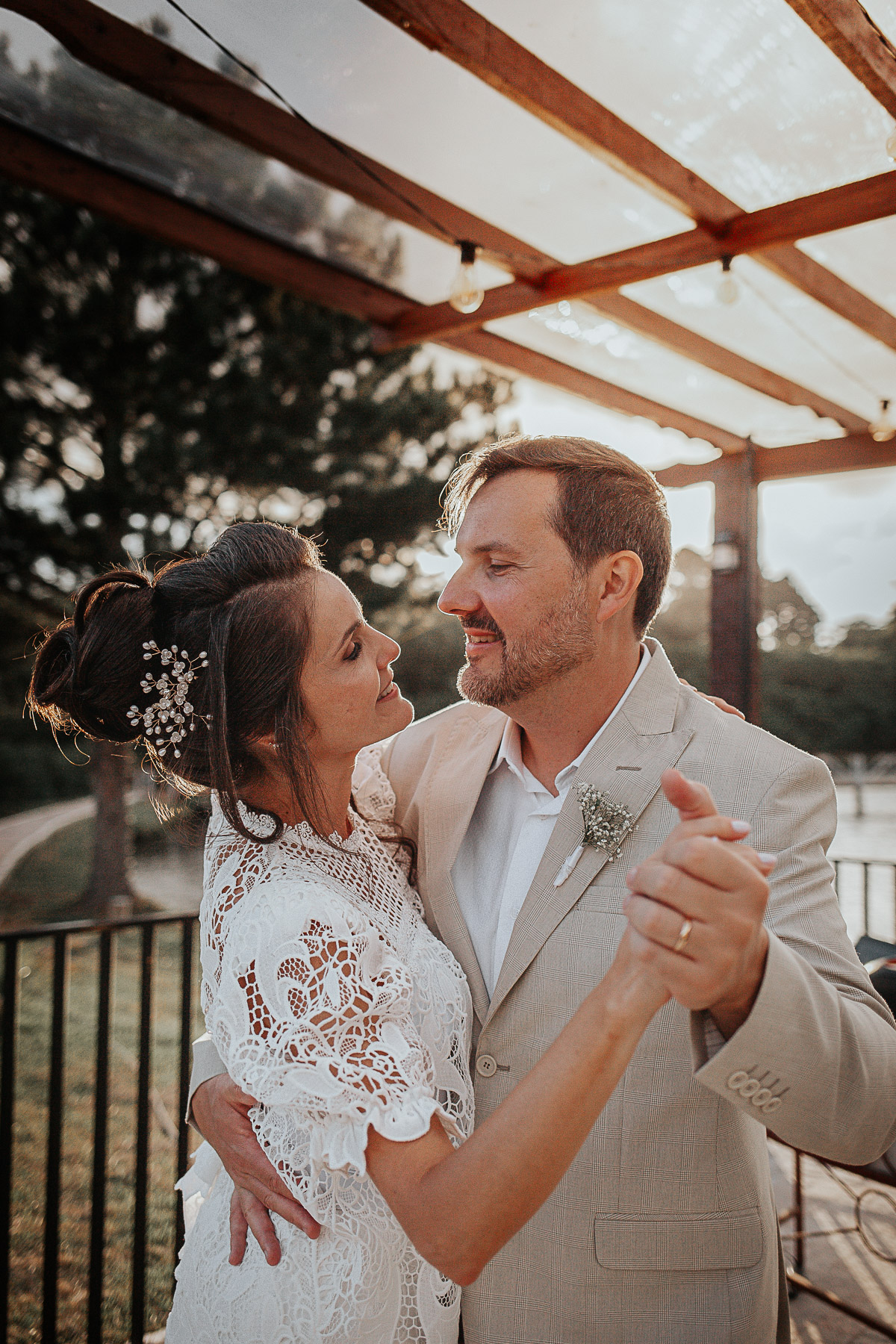 Fotografia de mini wedding na Vinícola Araucária - Lori & Daniel