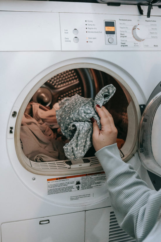 Roupas delicadas x máquina de lavar: confira 5 dicas de como manter segurança e eficiência na lavagem